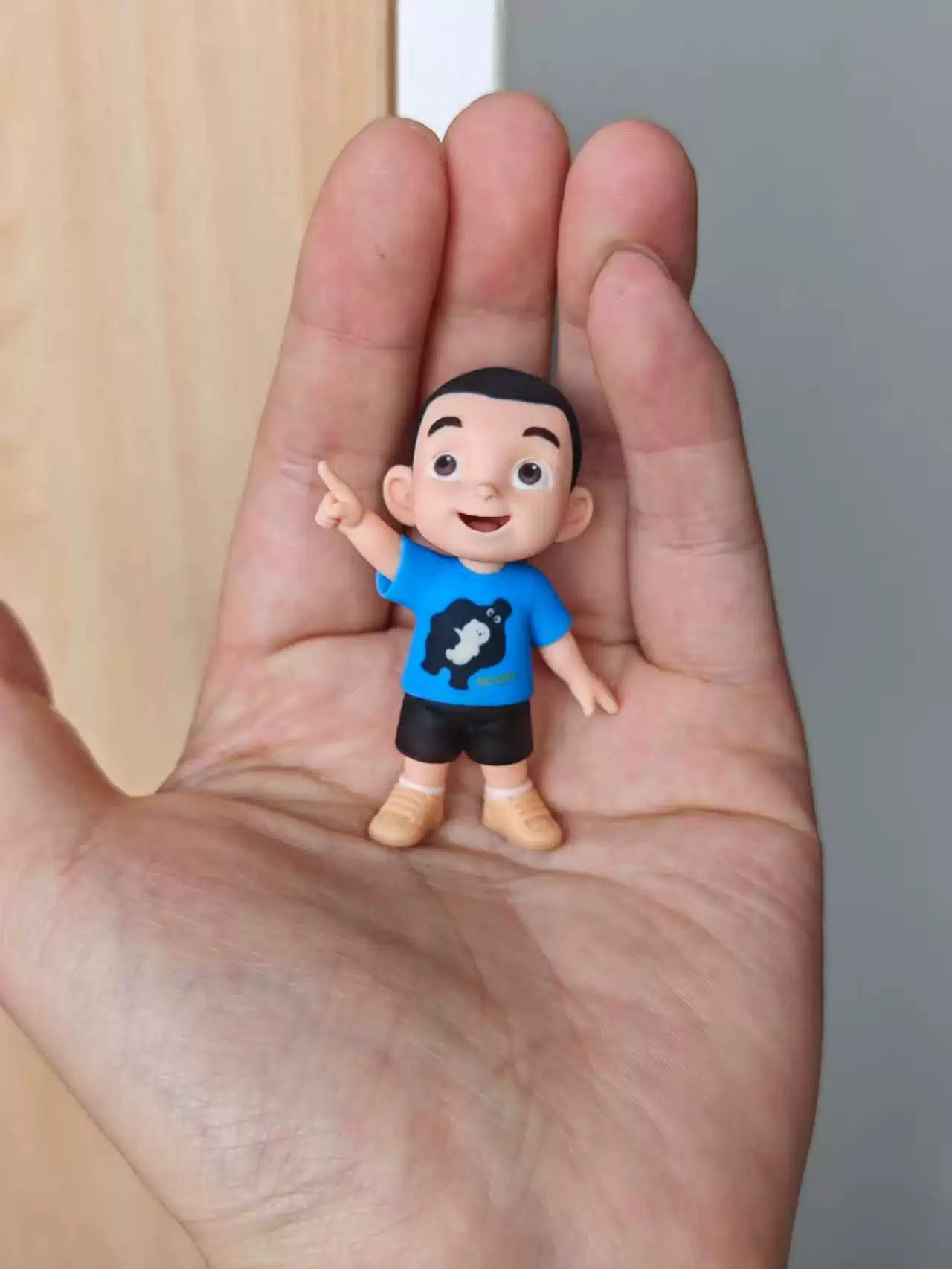 Photo 2 Figure photo review